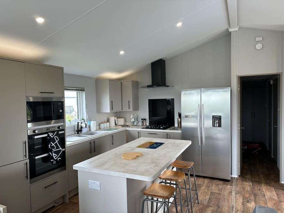 Modern Lodge With Amazing Views Newquay  Ngoại thất bức ảnh