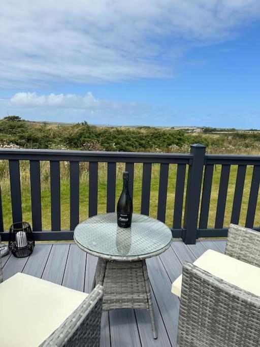 Modern Lodge With Amazing Views Newquay  Ngoại thất bức ảnh