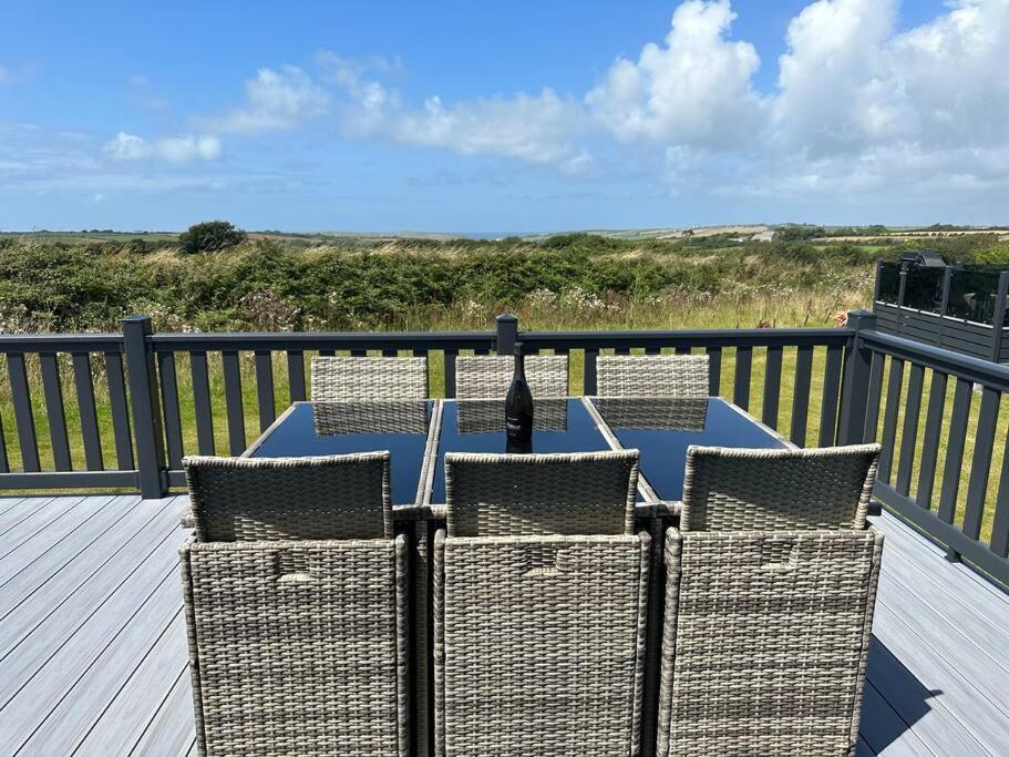 Modern Lodge With Amazing Views Newquay  Ngoại thất bức ảnh