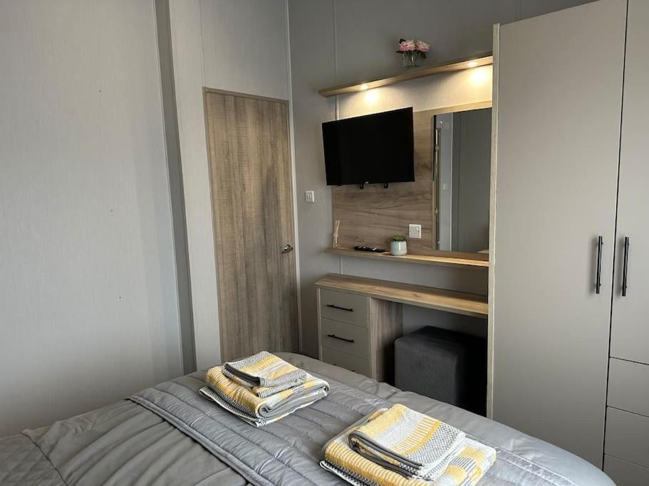Modern Lodge With Amazing Views Newquay  Ngoại thất bức ảnh